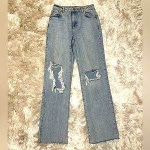 Garage straight leg jeans. Size 05/27.
